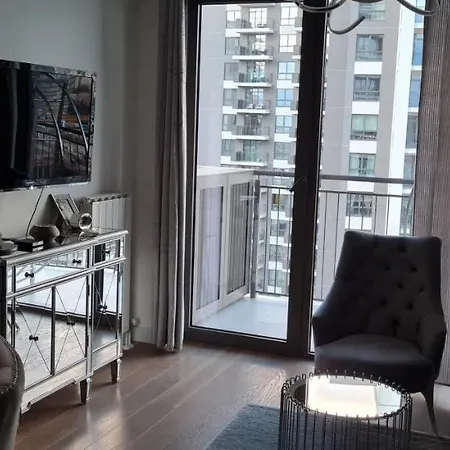 Lux Apartman Lola Sajmiste